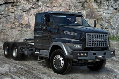 乌拉尔 NEXT 6x4卡车全系上市